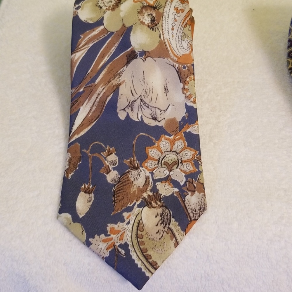 Italian Ties - Picture 4 of 6
